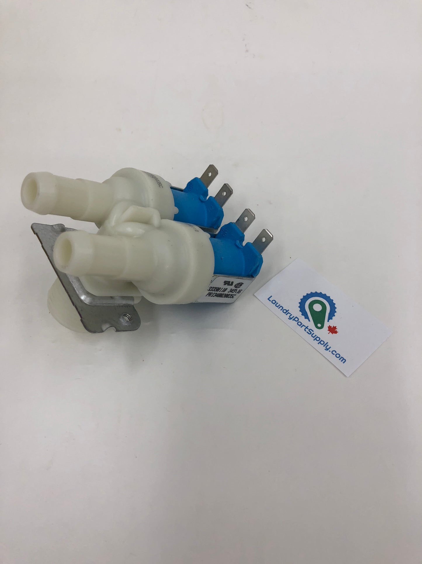 VALVE,2 WAY,220V/60HZ.